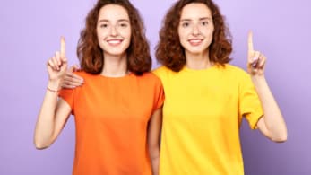 Tautologie Definition, Wirkung & 10 Beispiele für das Stilmittel